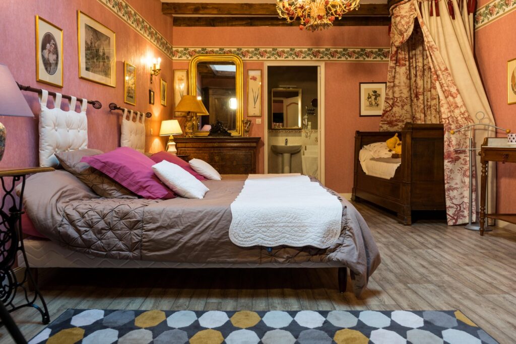 Création d'un site internet pour le champagne bardon Michaudet ainsi que de shooting photo pour créer du contenu. Epernay