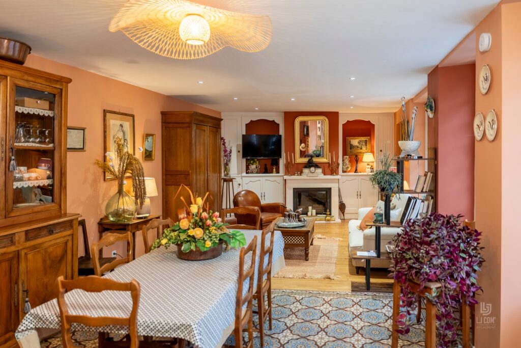 Salon et salle à manger Gite le Mont Blanc Champagne Baradon Michaudet (3)